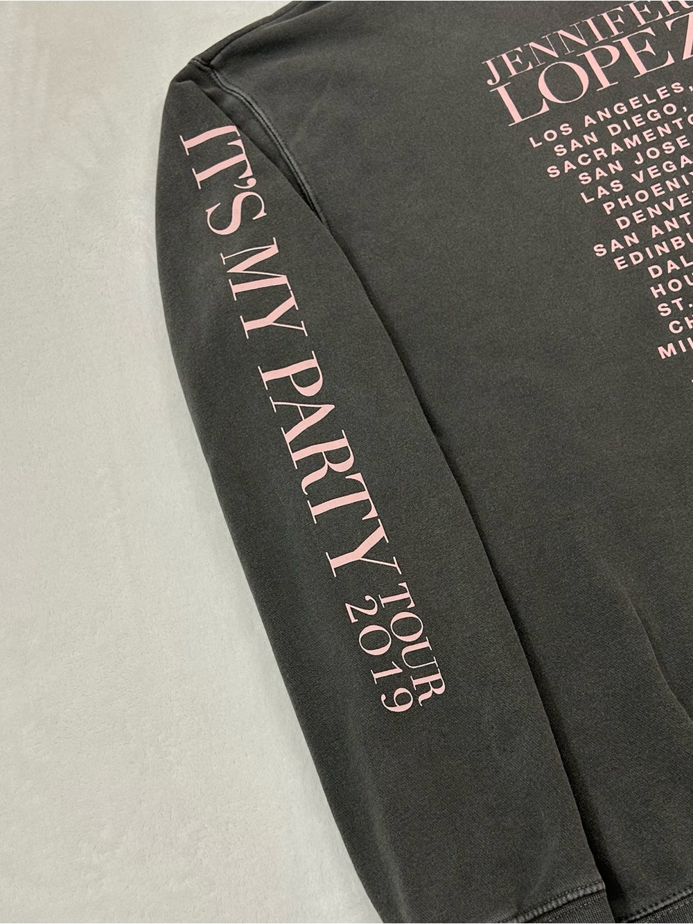 Jennifer Lopez It’s My Party Tour 2019 Concert Merch Hoodie Sweatshirt Women’s S - Picture 5 of 13